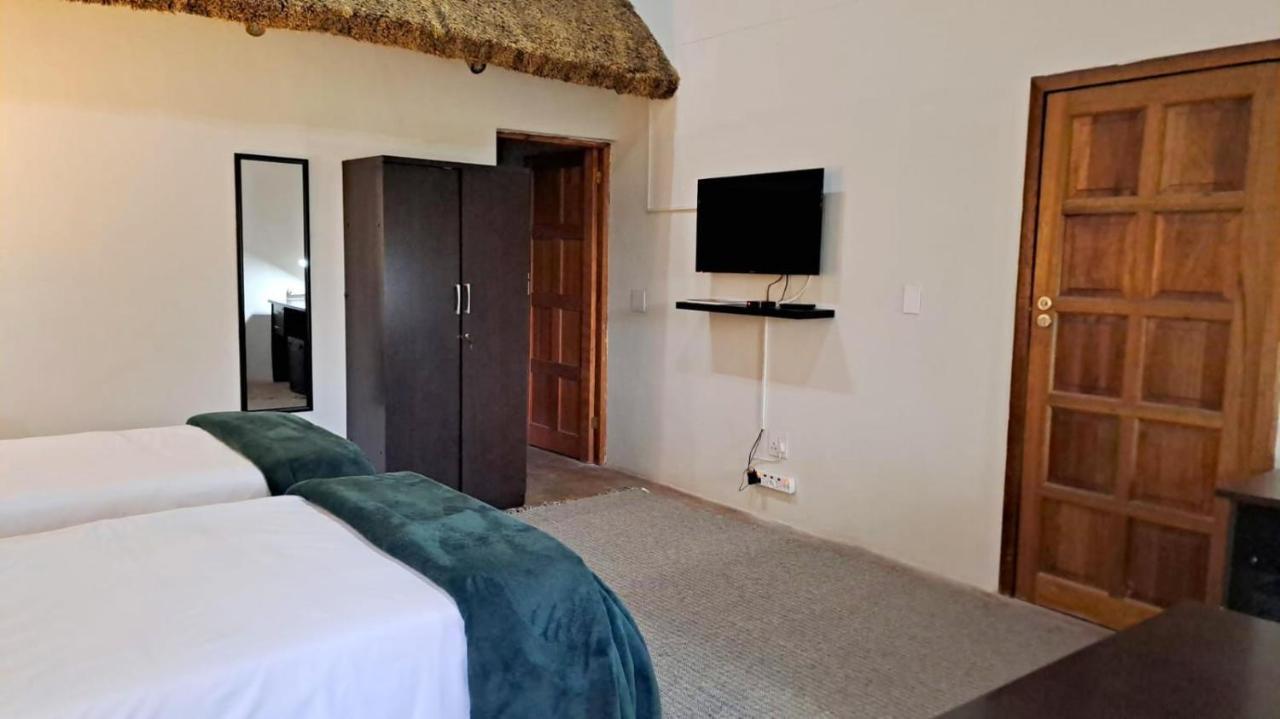 Iphofolo Lodge & Tented Camp Vivo 外观 照片